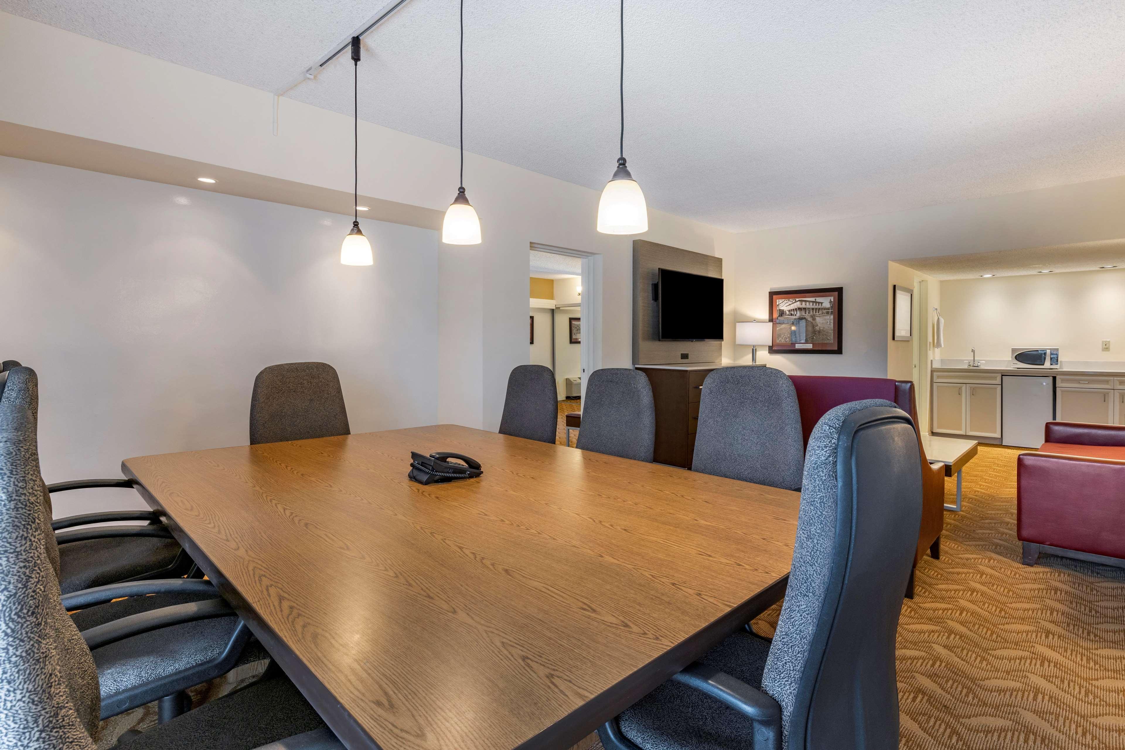 Best Western Plus Thousand Oaks Inn Экстерьер фото