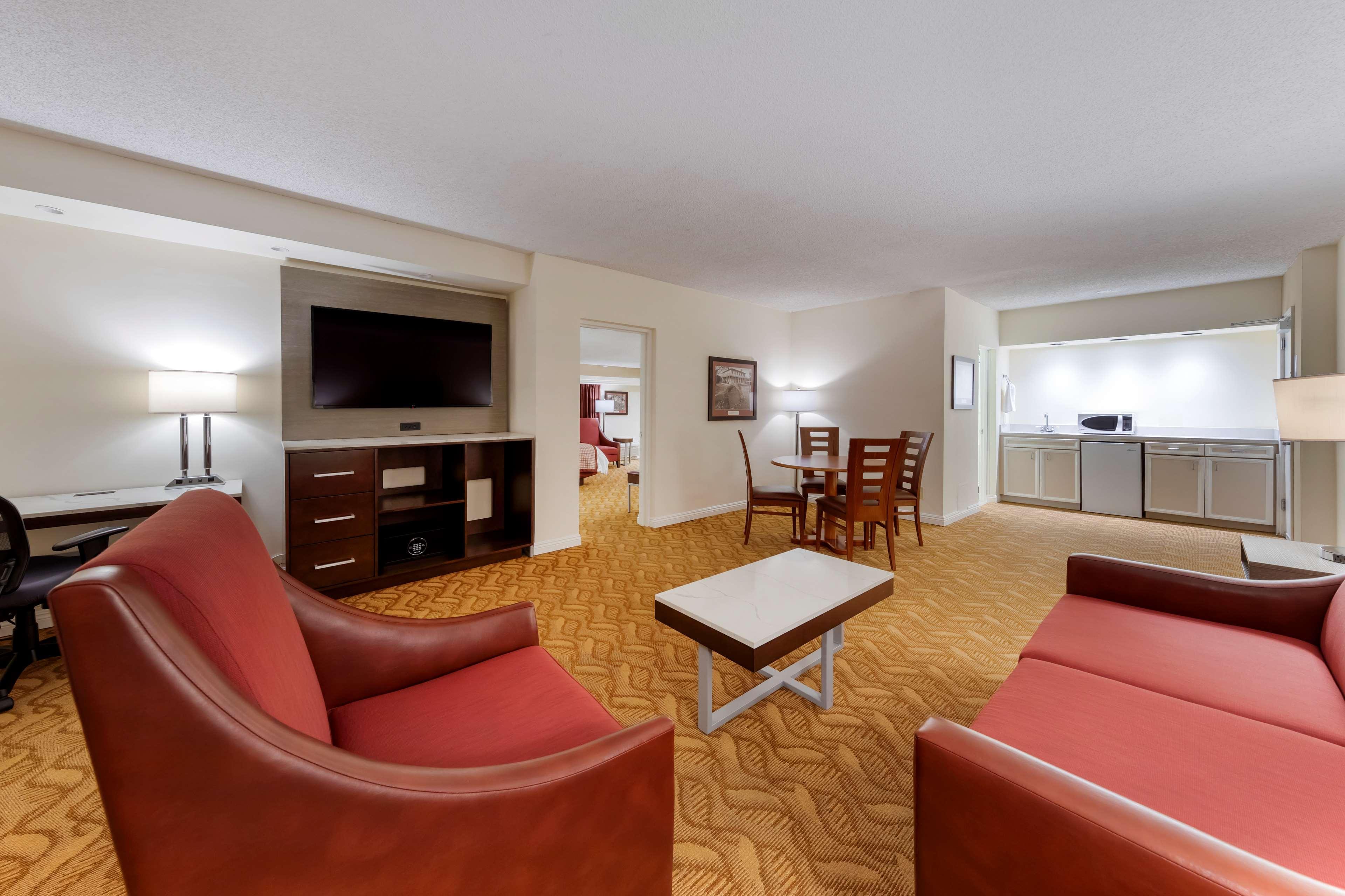 Best Western Plus Thousand Oaks Inn Экстерьер фото