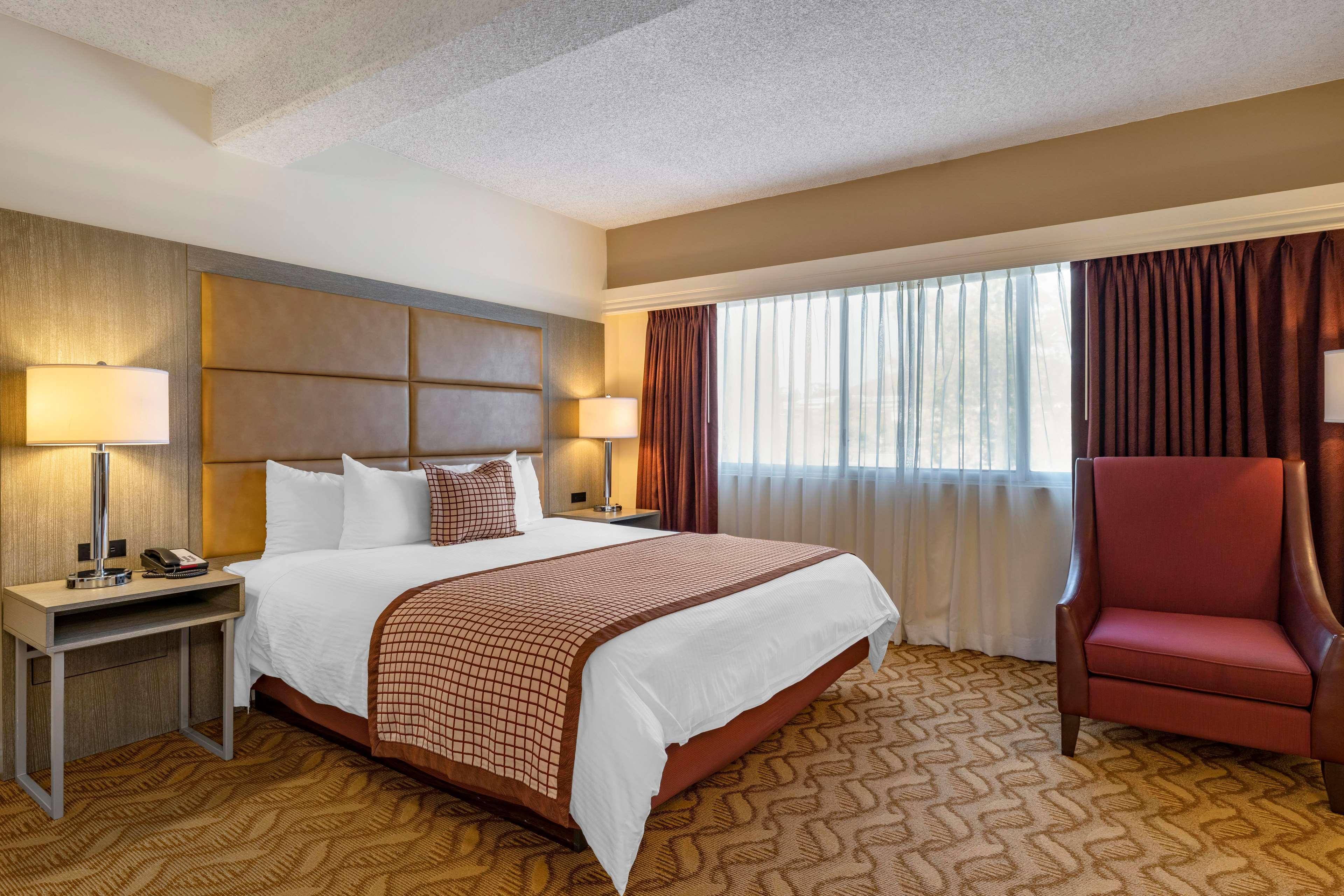 Best Western Plus Thousand Oaks Inn Экстерьер фото