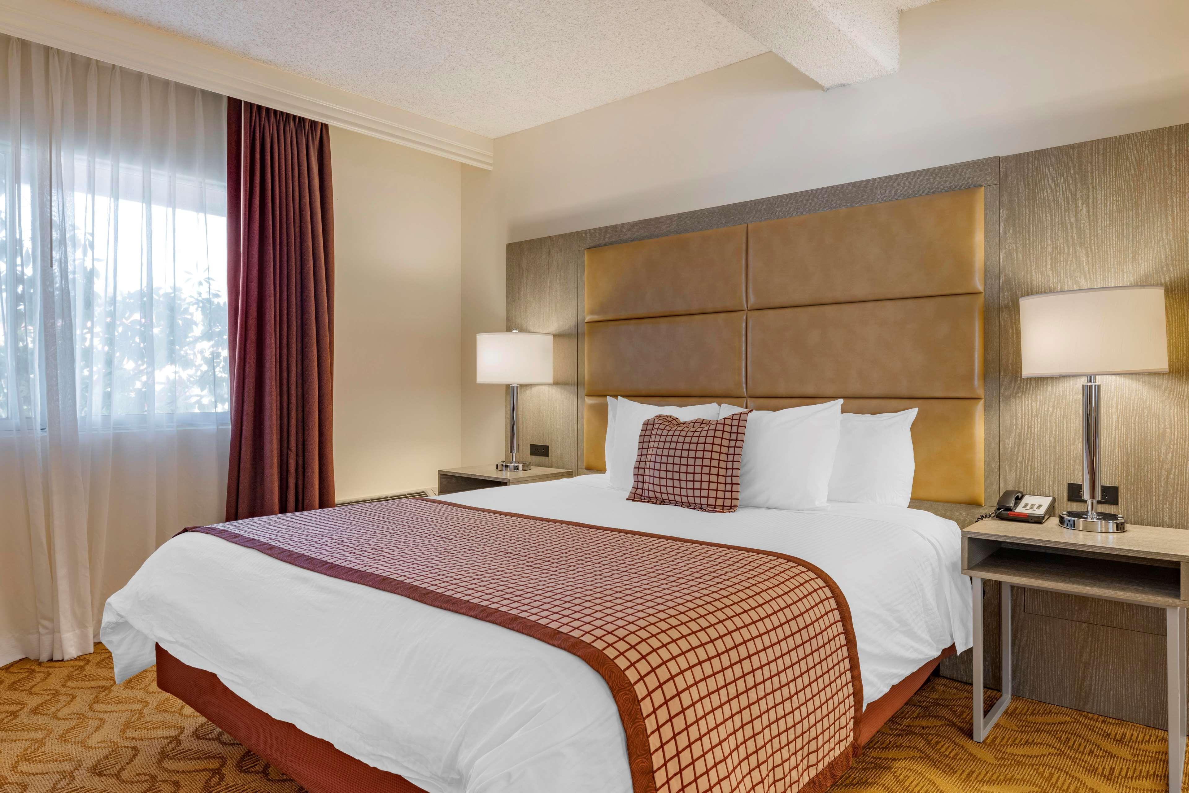 Best Western Plus Thousand Oaks Inn Экстерьер фото