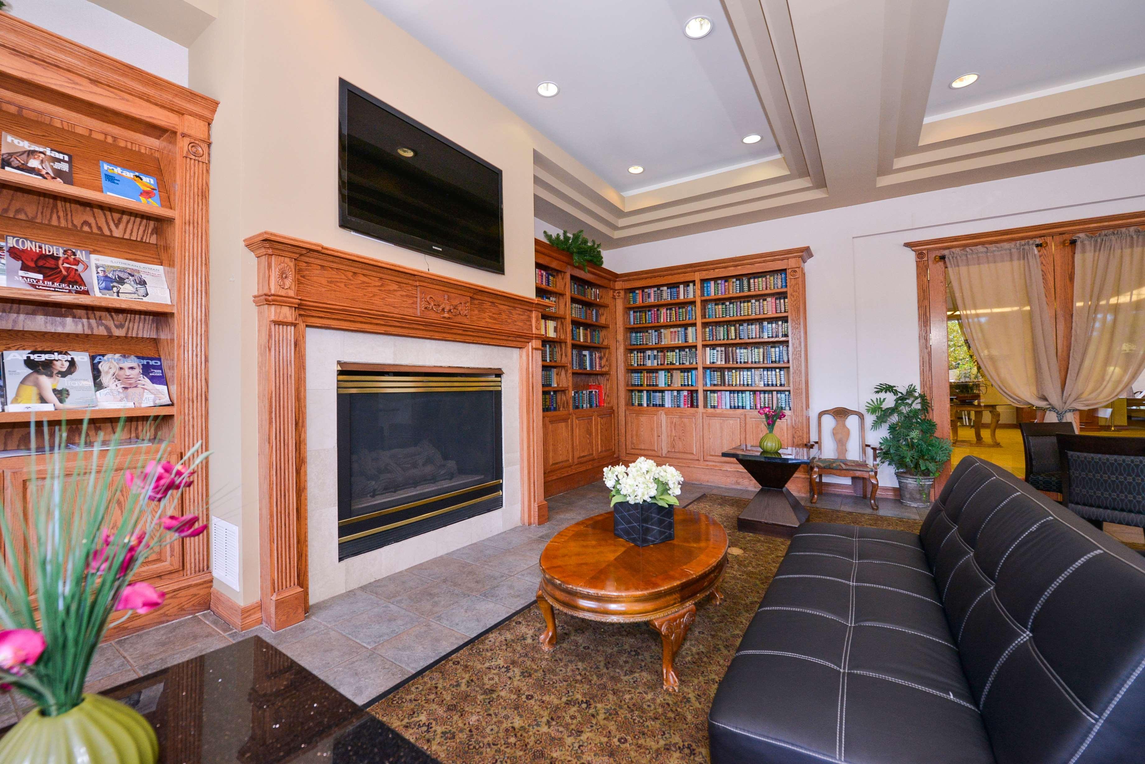 Best Western Plus Thousand Oaks Inn Экстерьер фото