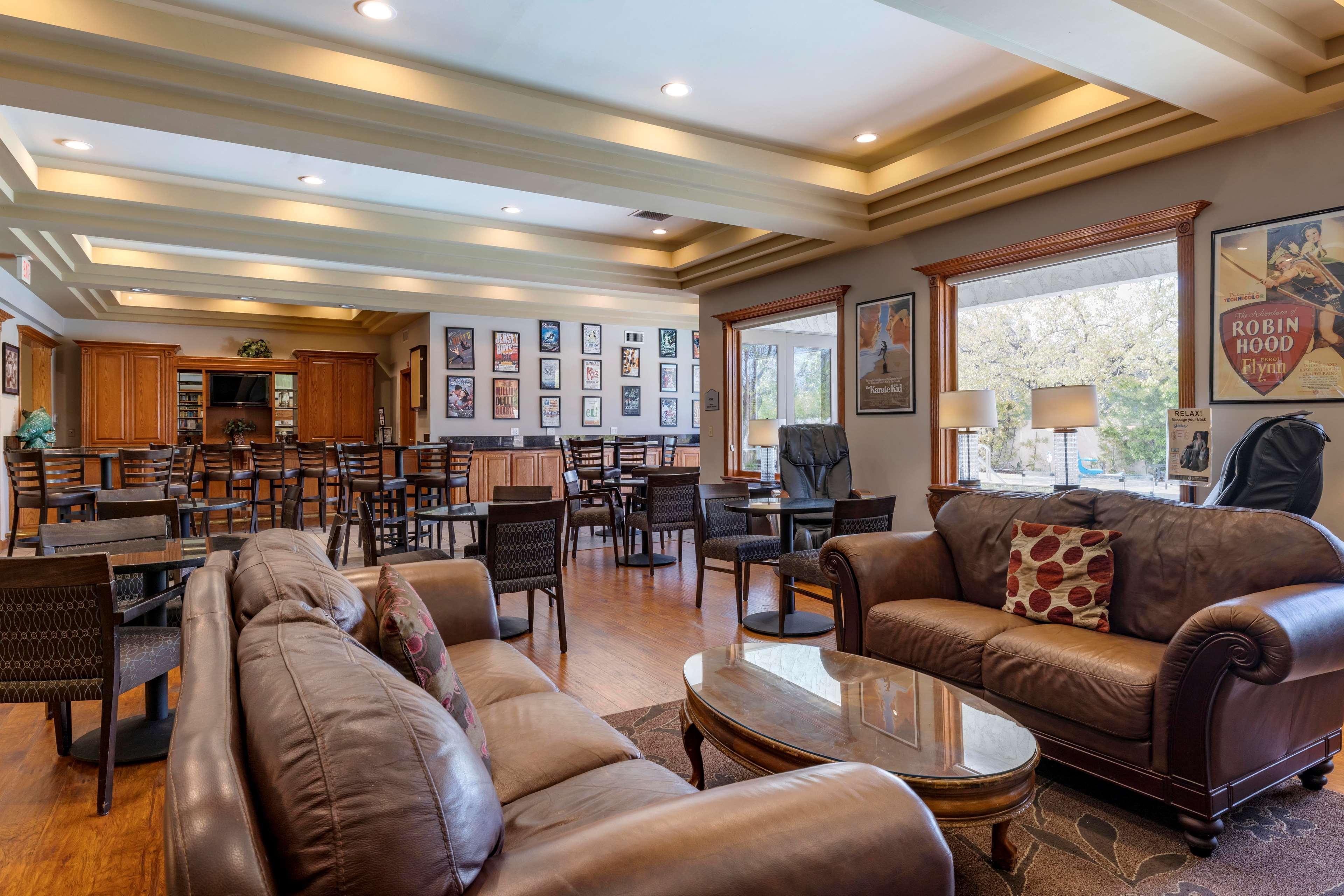 Best Western Plus Thousand Oaks Inn Экстерьер фото