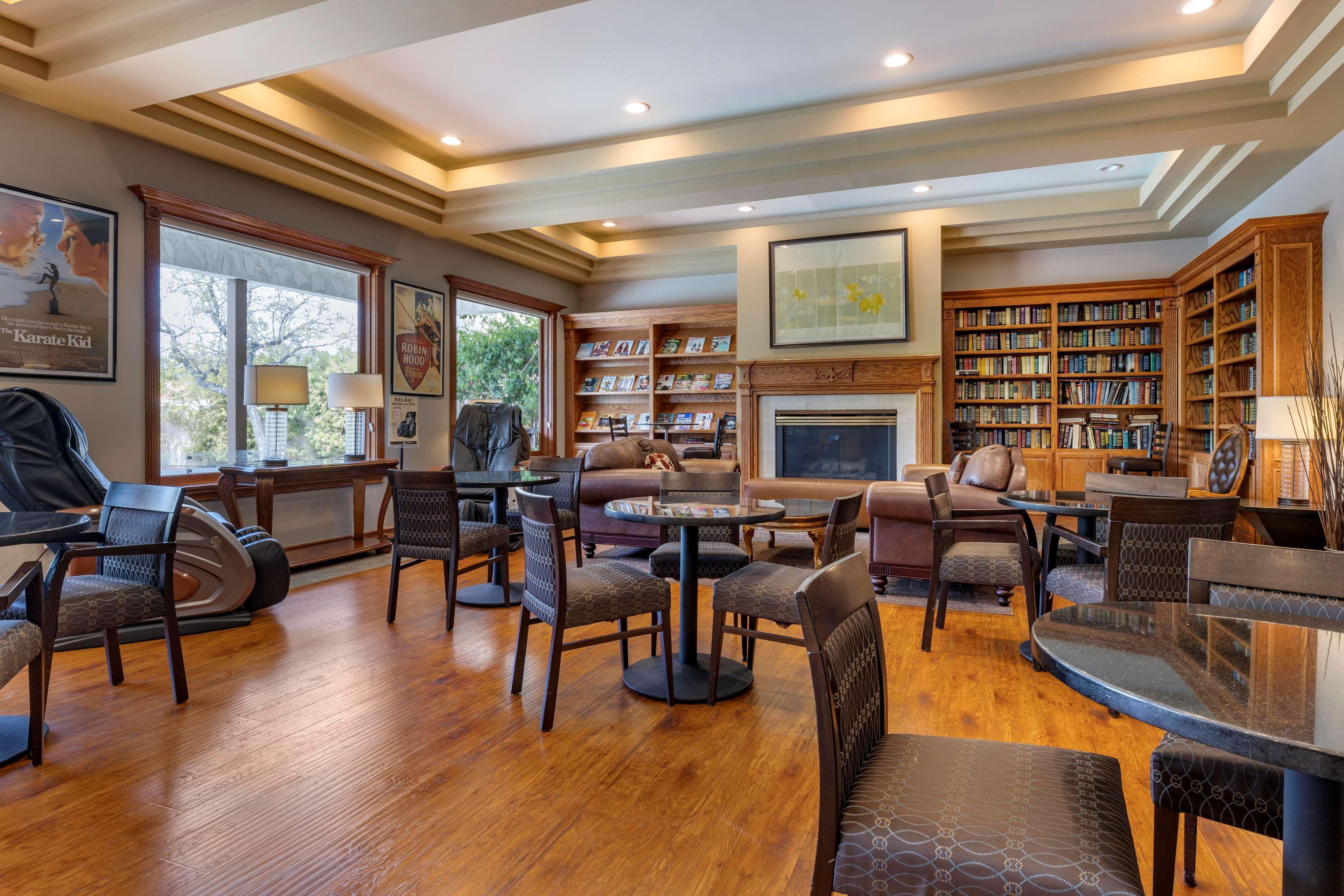 Best Western Plus Thousand Oaks Inn Экстерьер фото